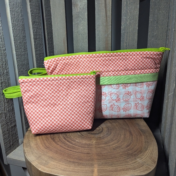 Homemade Cosmetic Bags (set of 2 - small & large) - Picture 4 of 6